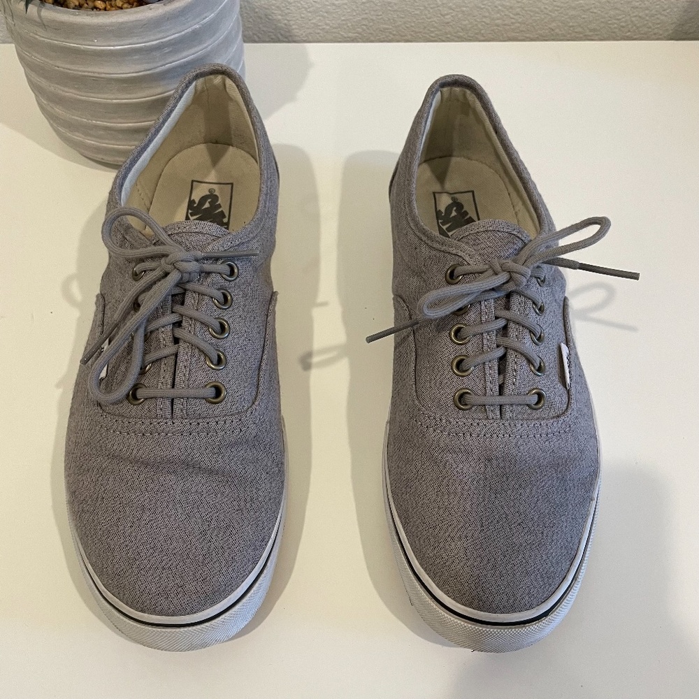 EUC Van's Canvas Atwood Classic Low Grey/Black Canvas Shoes - Picture 2 of 9